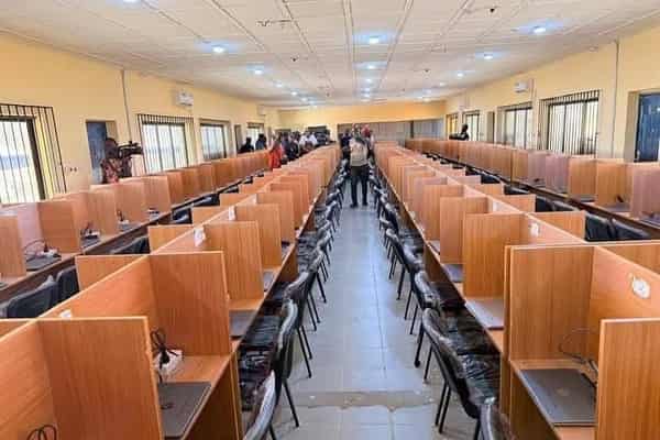 jamb-cbt-tompolo-tantita