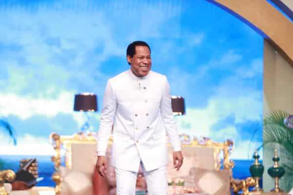 pastor-chris-oyakhilome-