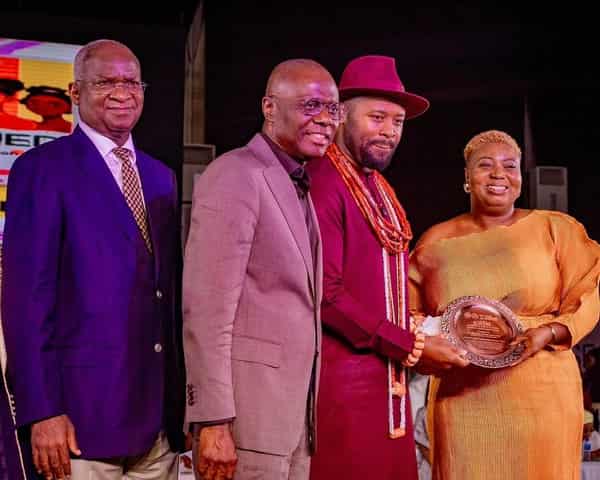 Lagos-Leadership-Awards-Sanwo-Olu-Fashola-CAIN[1]