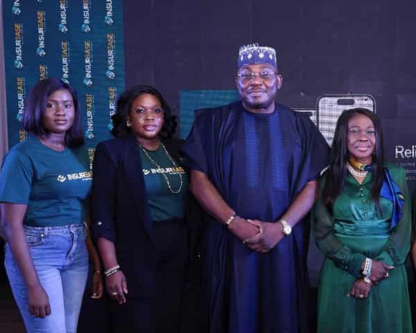 Insurance brokers pix