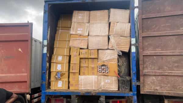 Nigeria’s Customs Service has reinforced its alliance with the country’s drug regulatory agency in a bid to stamp out counterfeit and unsafe medicines, handing over expired pharmaceuticals valued at ₦3.7 billion.