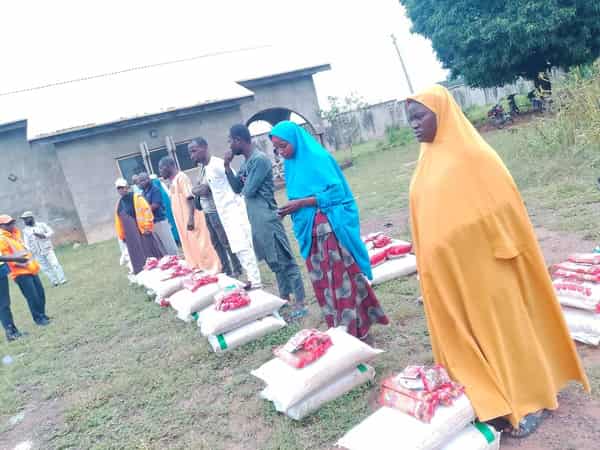 Dr. Joshua Audu Gana donates food items, ₦1m to Mokwa flood victims.
