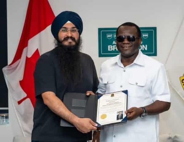 Mayor of Brampton&Ogbueli 23-24825