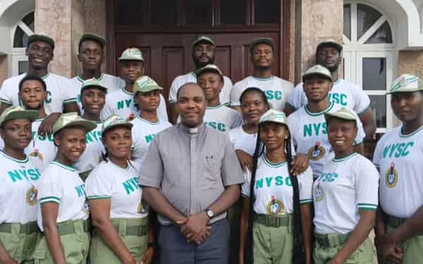 Rector,-Ibru-Ecumenical-Centre&NYSC-Members-29-30,11,25