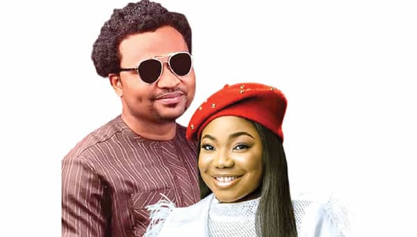 Mercy-Chinwo-vs-EeZee-Tee