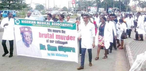 Protest Doctors USE Copy