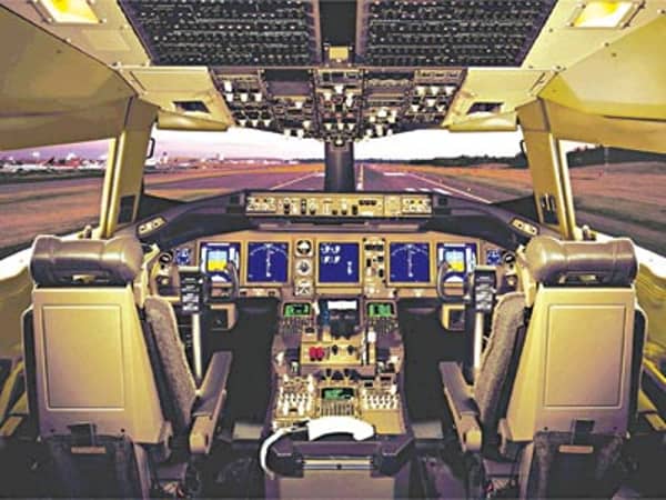 Boeing-737-cockpit-Copy