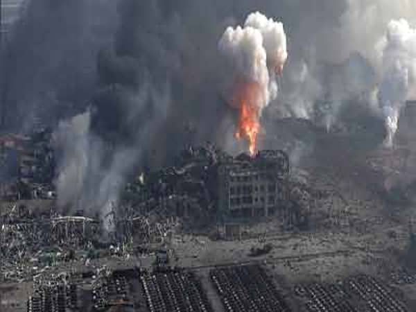 china 150813-tianjin-11a_bf9c246bdf38afdcc448c4e8db5f960f.nbcnews-fp-1200-800