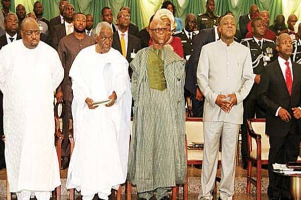 FRONT-PIX—28-9-15-Copy