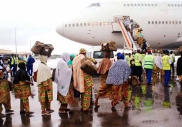 Hajj-pilgrim-472×330