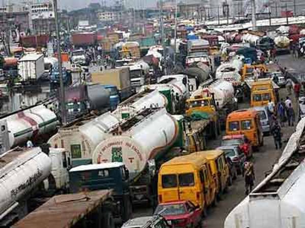 apapa_gridlock-shipsandports