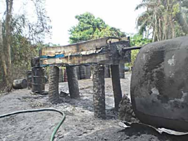 oil-refinery-burning-4—-Copy