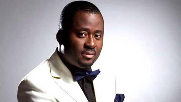 desmond_elliot