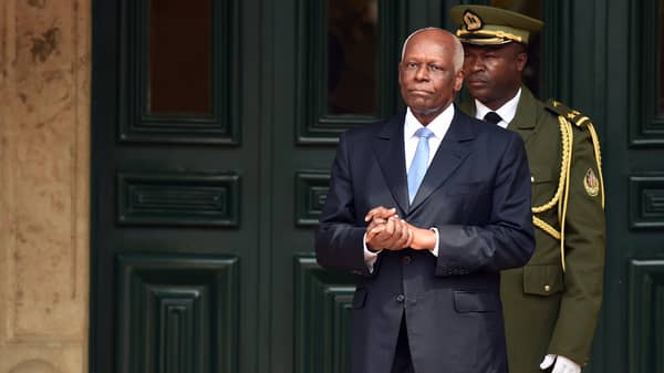 FILES-ANGOLA-DOS SANTOS