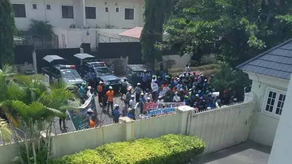 Amnesty-International-office