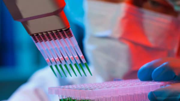 CancerCells-shutterstock_261064037