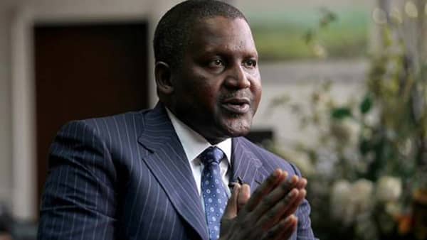 Dangote-talking,-hands-clasped_3