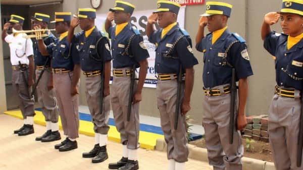 Halogen-Security-Guards-960x600_c