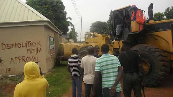 Breeze-FM-99.9-demolition