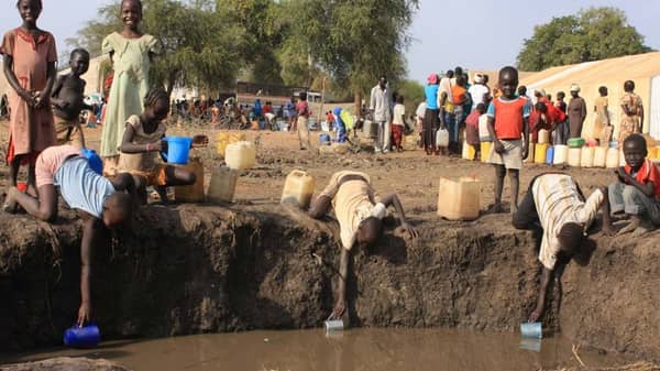 South-Sudanese-refugee-kids-UNHCR-V.Tan_