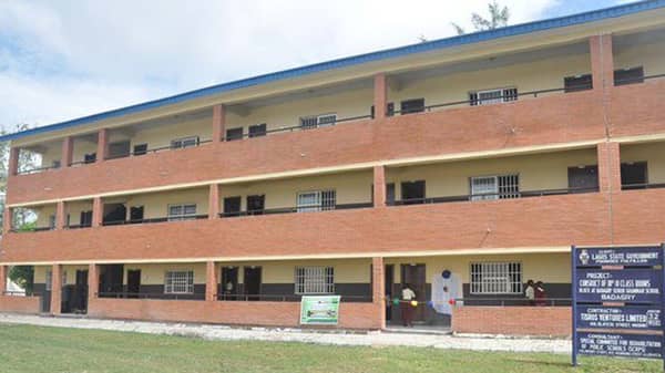 Ambode-Commissions-block-of-classrooms-in-Badagry-600×325