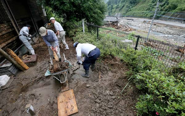 JAPAN-WEATHER-FLOOD