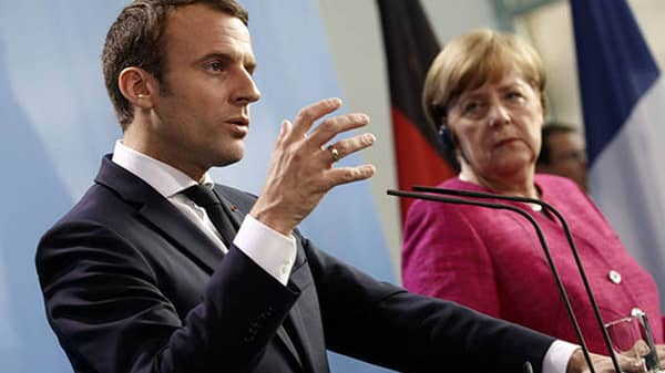 Emmanuel-Macron-with-Angela-Merkel-935574