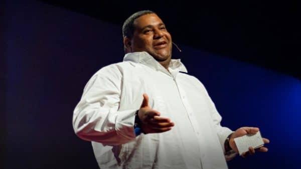 chris-abani-e1507614774395