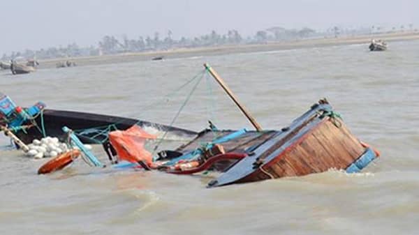 tangail-boat-capsize-sm20170107173951