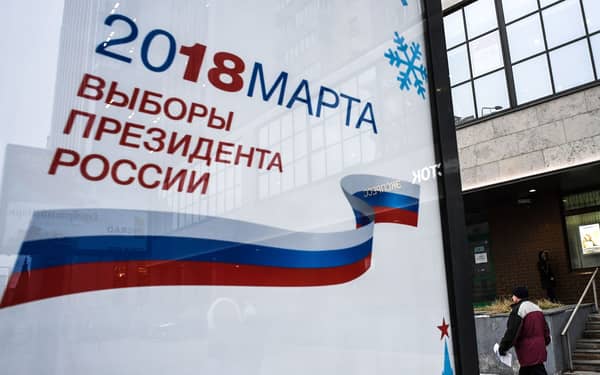 RUSSIA-POLITICS-VOTE-POSTER