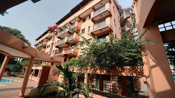 Water-Carrington-Crescent