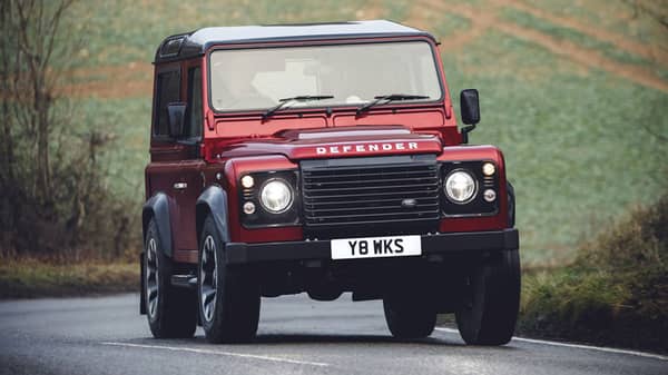 Land-Rover-Defender-Works-V8-Edition-4