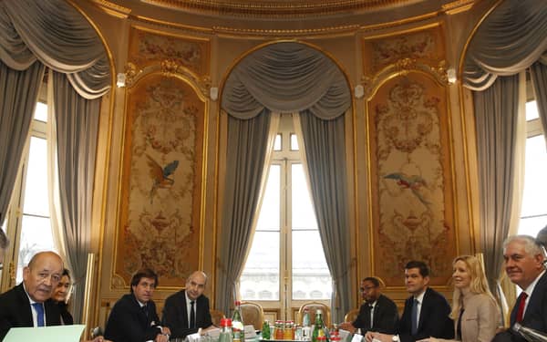 FRANCE-USA-SYRIA-POLITICS-DIPLOMACY-CONFLICT-CHEMICAL-SANCTIONS