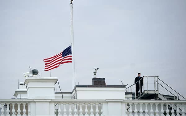 US-SHOOTING-POLITICS-SCHOOL-TRUMP