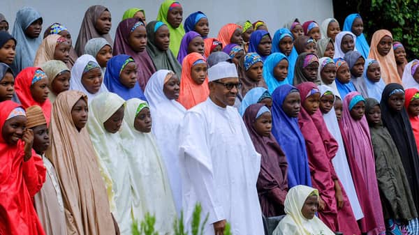 Buhari with the Dapchi girls