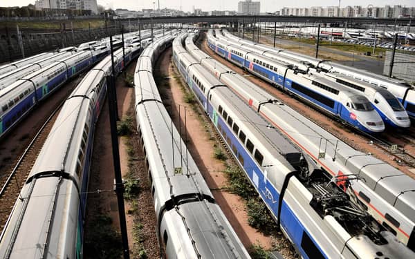 FRANCE-POLITICS-LABOUR-RAIL-STRIKE