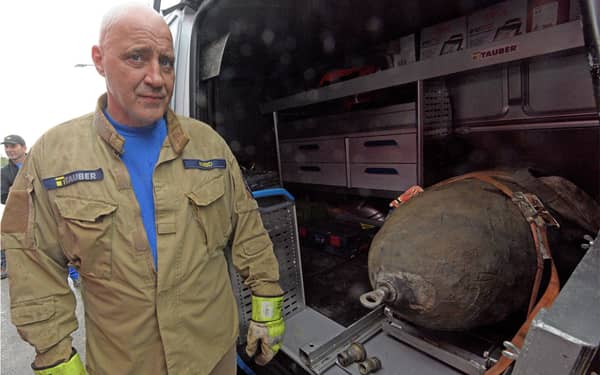 GERMANY-WWII-BOMB-DISPOSAL