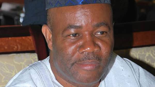 905263_374371459349772_1888974034_o