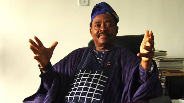 Asiwaju-Michael-Olawale-Cole