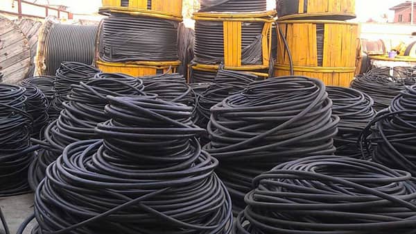 high-voltage-cables