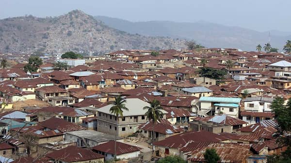 1200px-Okene_Mountain