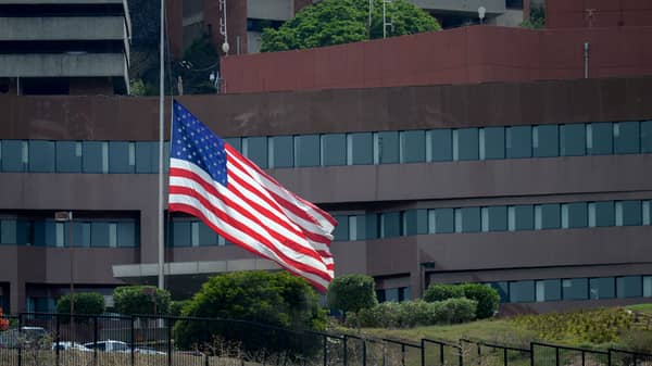Militares venezolanos tildan autoproclamación de Guaidó de “golpe de Estado” en marcha