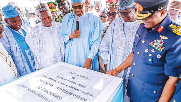 FRONT-PIX.–16-8-19