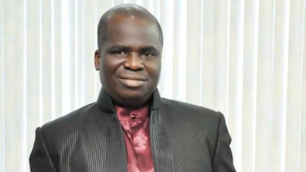 Y29udGVudC9jb250ZW50L1JlbWktQXdvZGUuanBnfDY2MA==