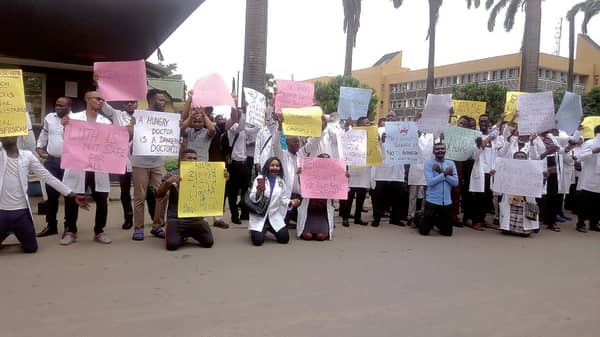 Front Pix 23-05-2019