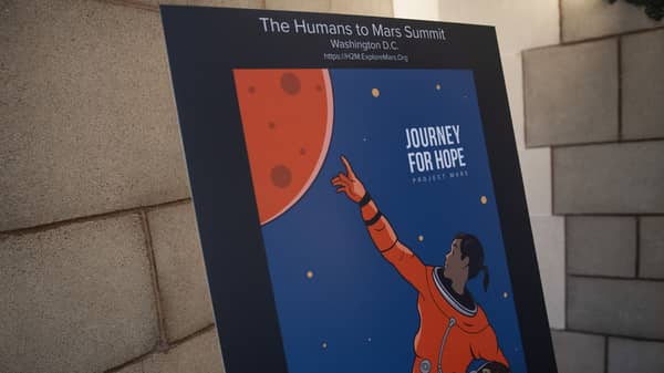 After the Moon, people on Mars by 2033…or 2060