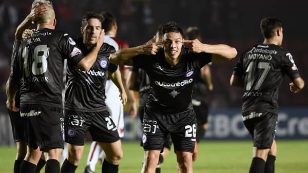 FBL-SUDAMERICANA-COLON-ARGENTINOS
