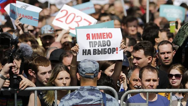 RUSSIA-POLITICS-ELECTION-DEMO
