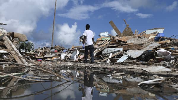 Bahamas Dorian toll climbs to 50, as thousands evacuated