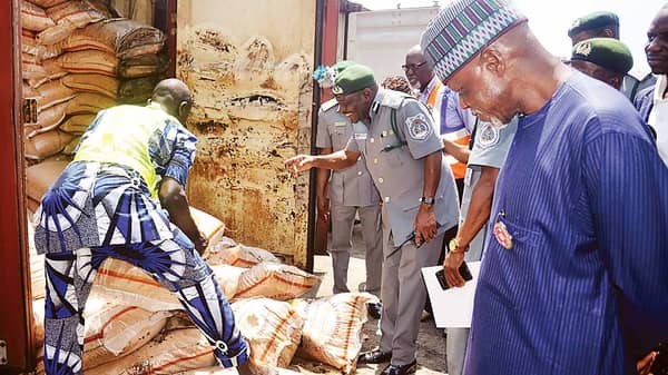 PAGE-3-PIX.–30-10-19